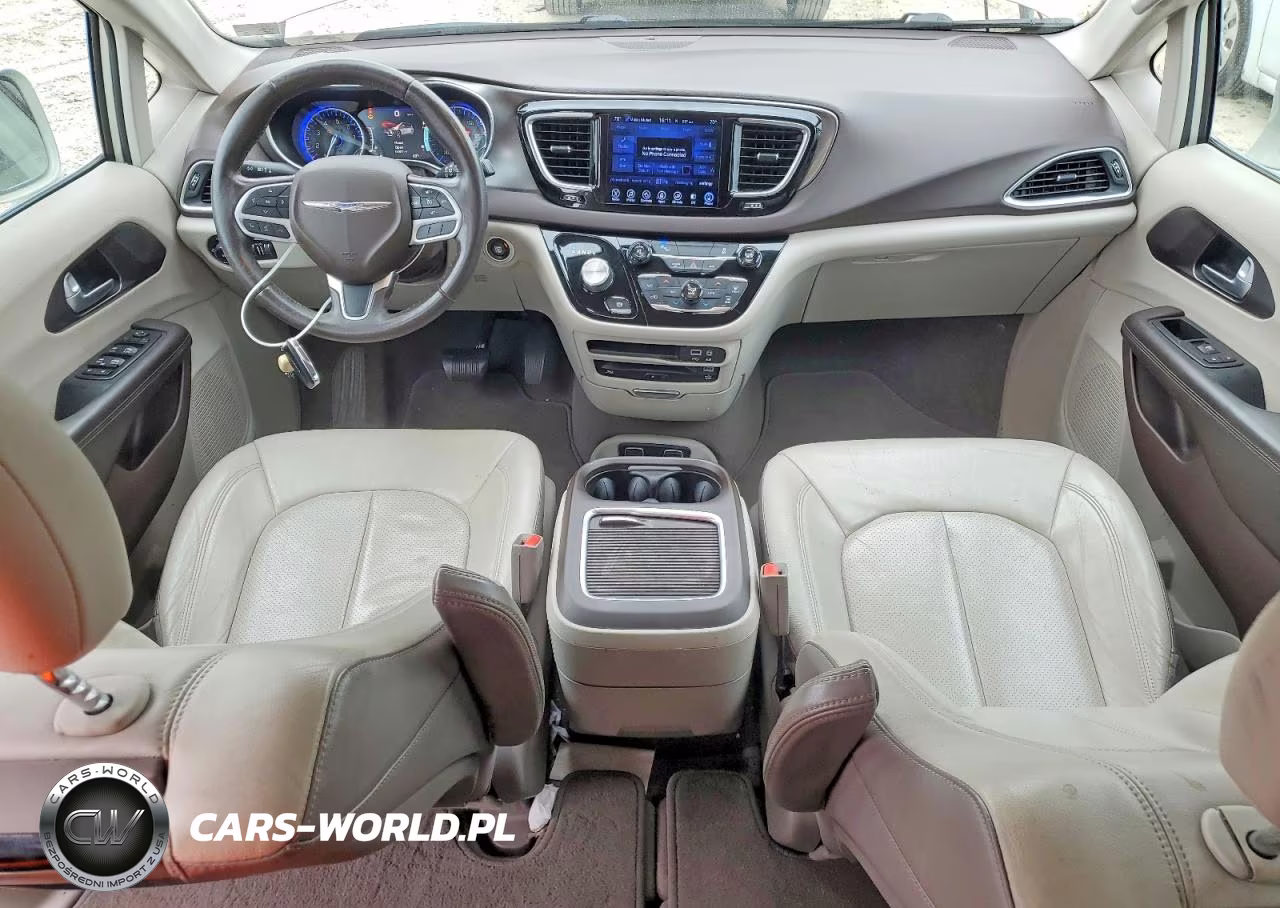2017 Chrysler Pacifica Touring L Plus VIN:2C4RC1EG7HR644543 - 8