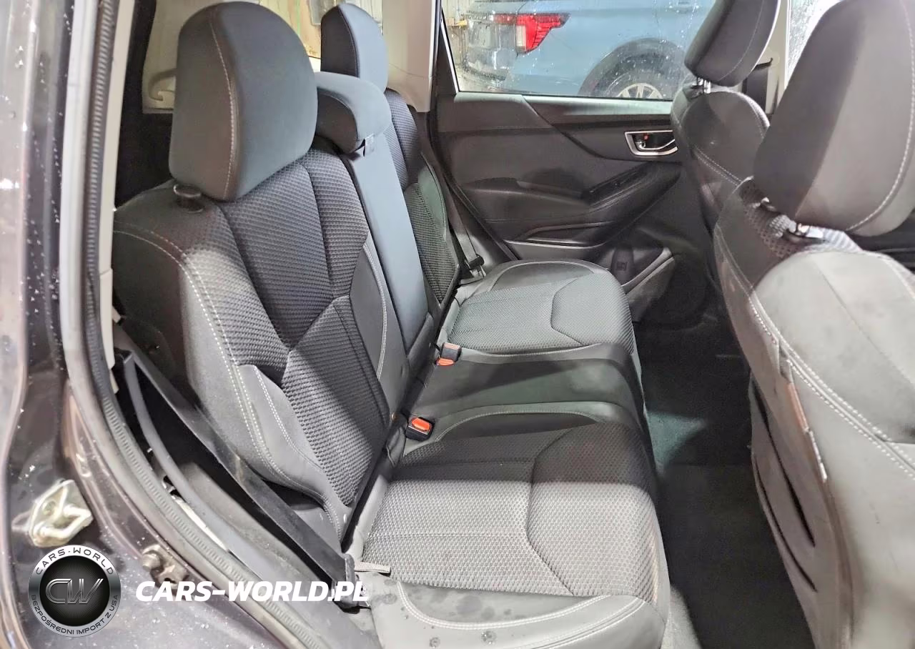 2021 Subaru Forester Premium VIN:JF2SKAJC8MH513295 - 11