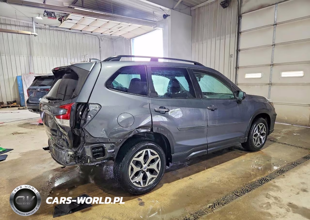 2021 Subaru Forester Premium VIN:JF2SKAJC8MH513295 - 3