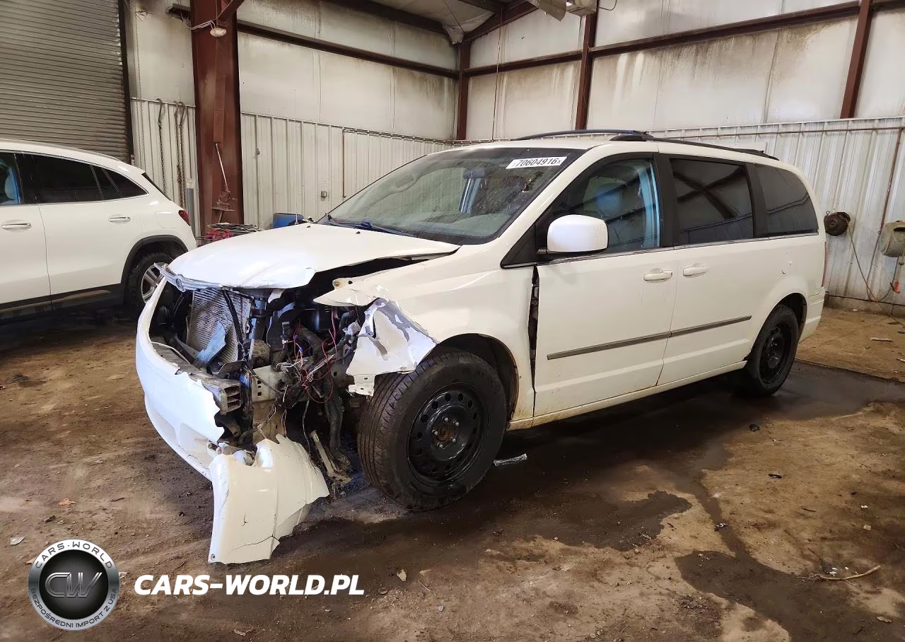 2010 Chrysler Town And Country Rt VIN:2A4RR5D12AR206466 - 1