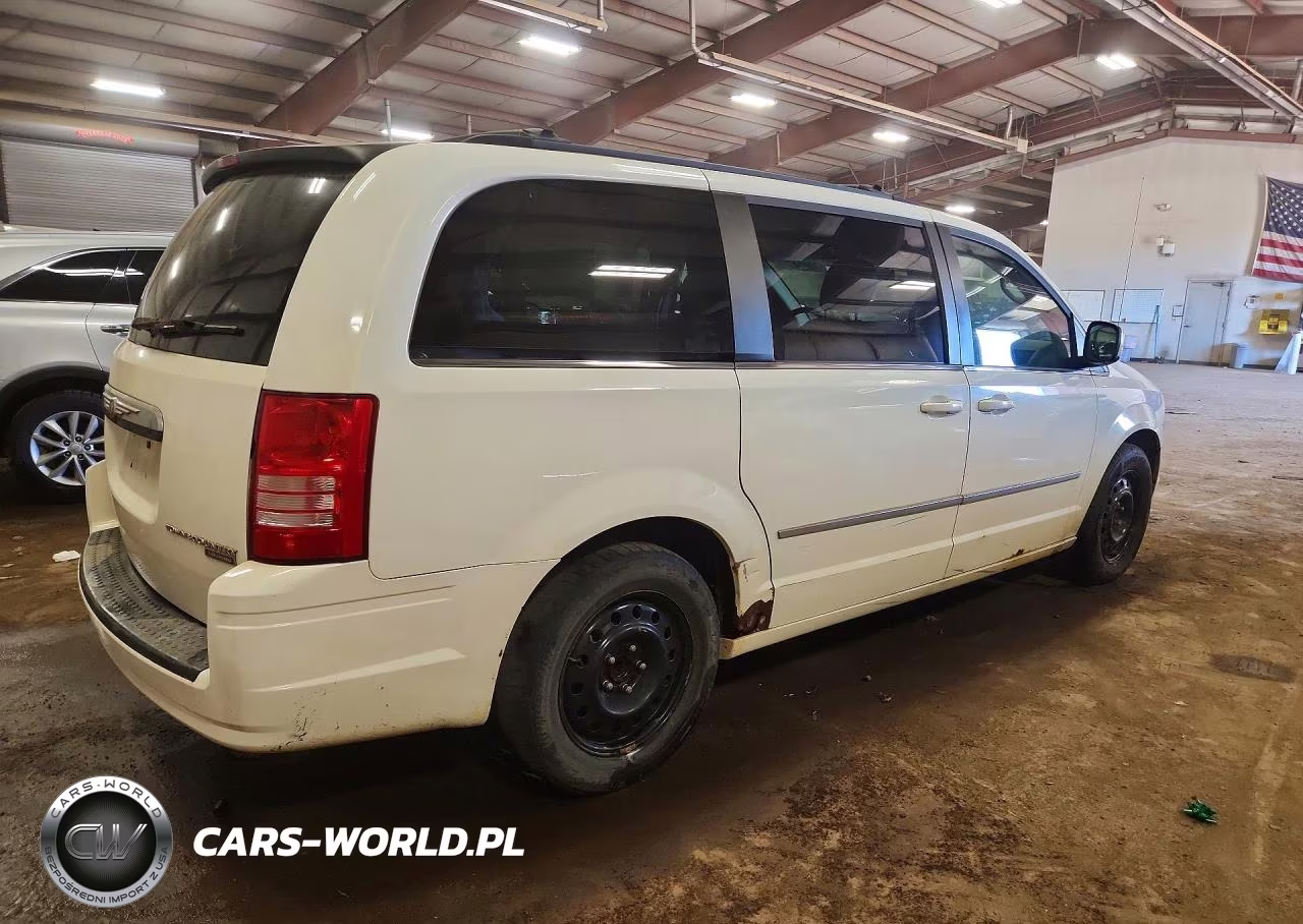 2010 Chrysler Town And Country Rt VIN:2A4RR5D12AR206466 - 3