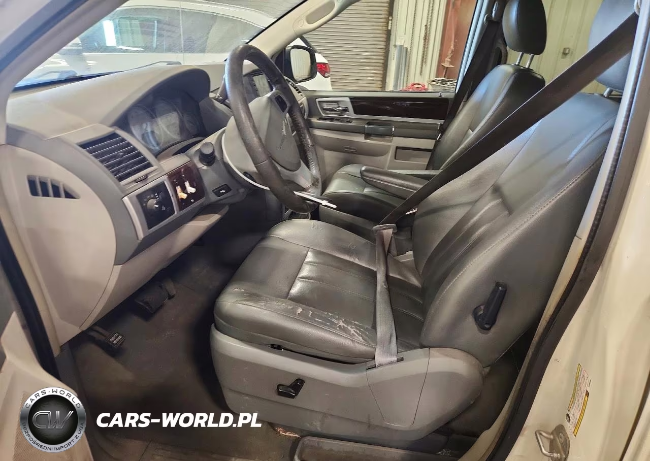 2010 Chrysler Town And Country Rt VIN:2A4RR5D12AR206466 - 7