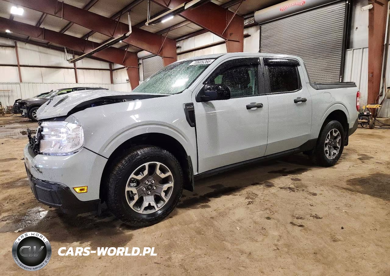2024 Ford Maverick Xlt VIN:3FTTW8J92RRB60952 - 1
