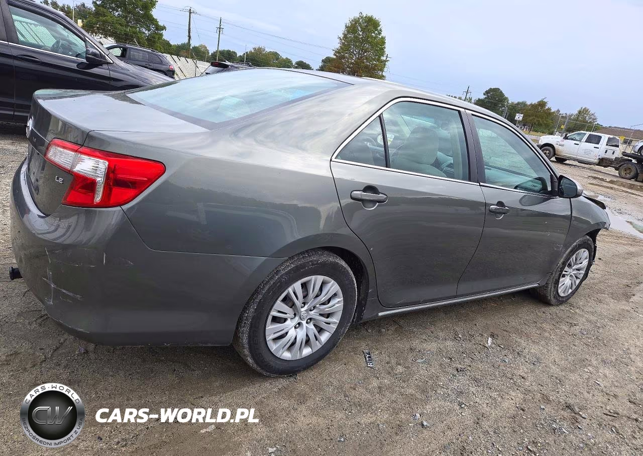 2012 Toyota Camry Le VIN:4T4BF1FK2CR252739 - 3