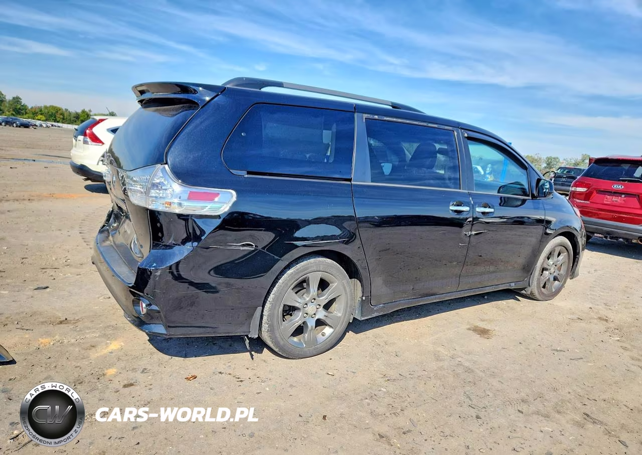 2016 Toyota Sienna Se 8-Passenger VIN:5TDXK3DC5GS696778 - 3