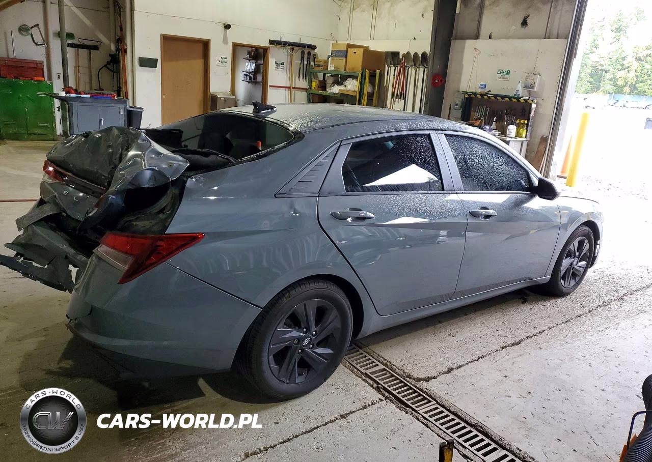 2022 Hyundai Elantra Sel VIN:KMHLM4AG0NU310018 - 3