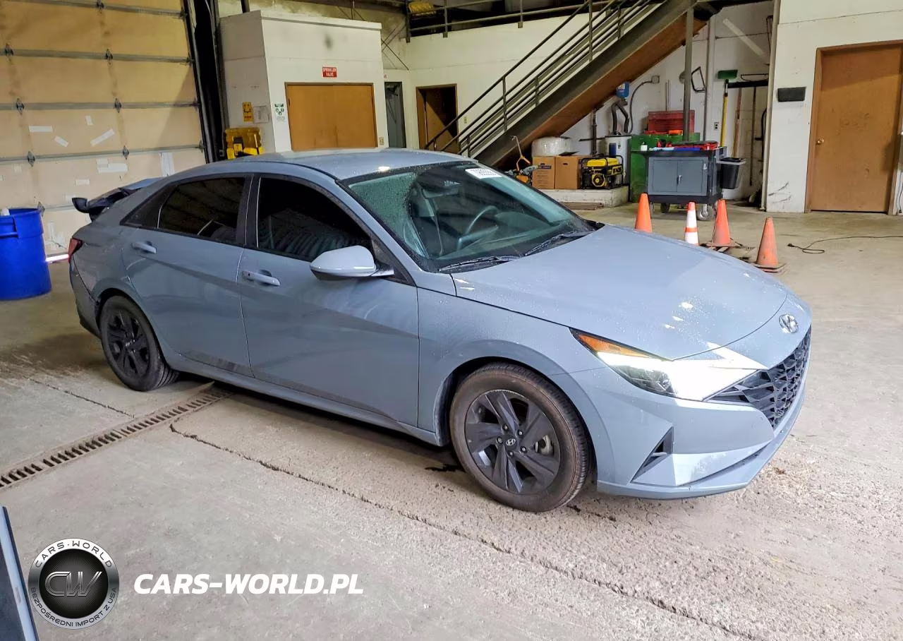 2022 Hyundai Elantra Sel VIN:KMHLM4AG0NU310018 - 4