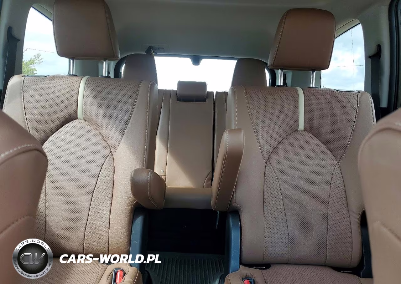 2026 Toyota Grand Highlander Platinum VIN:5TDAAAB50TS130734 - 10