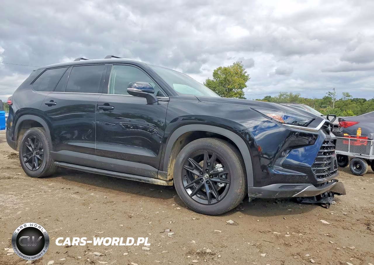 2026 Toyota Grand Highlander Platinum VIN:5TDAAAB50TS130734 - 4