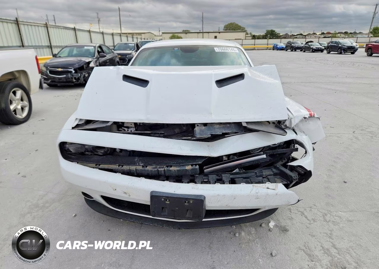 2016 Dodge Challenger R-T VIN:2C3CDZBT3GH101234 - 5