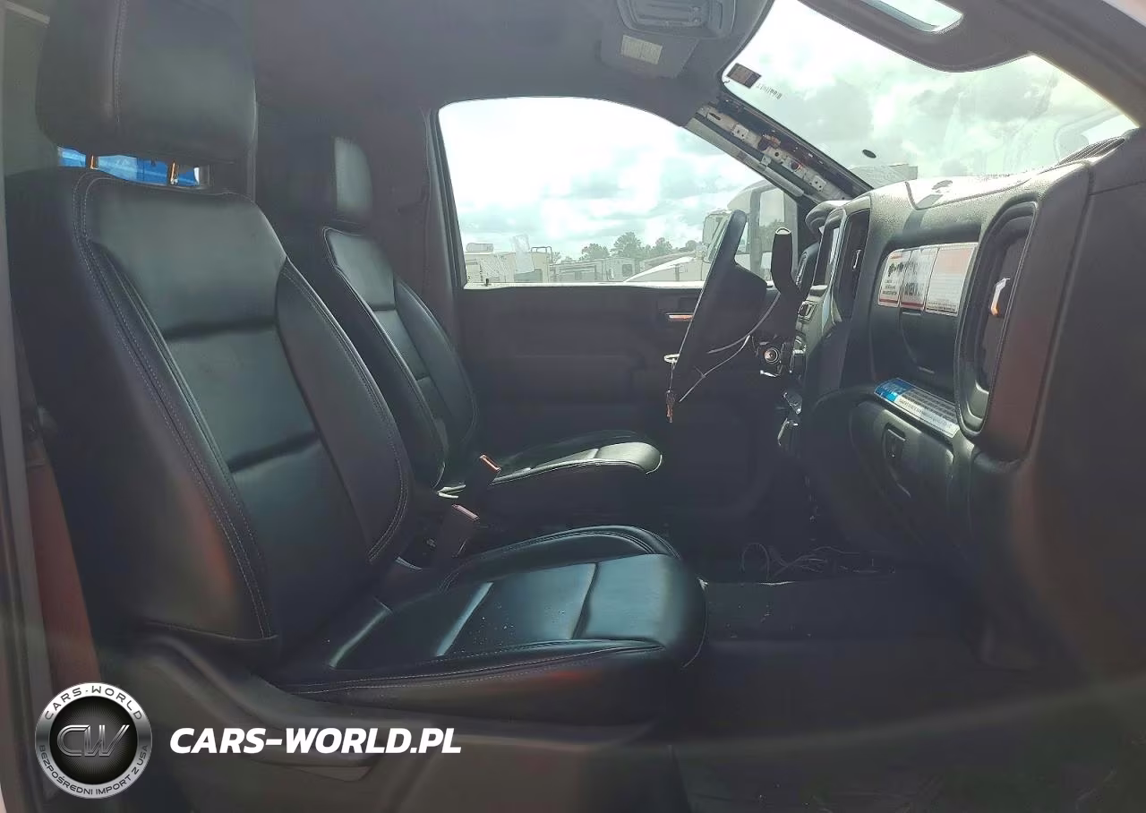 2022 Chevrolet Silverado C3500 VIN:1GB3WRE73NF327135 - 10