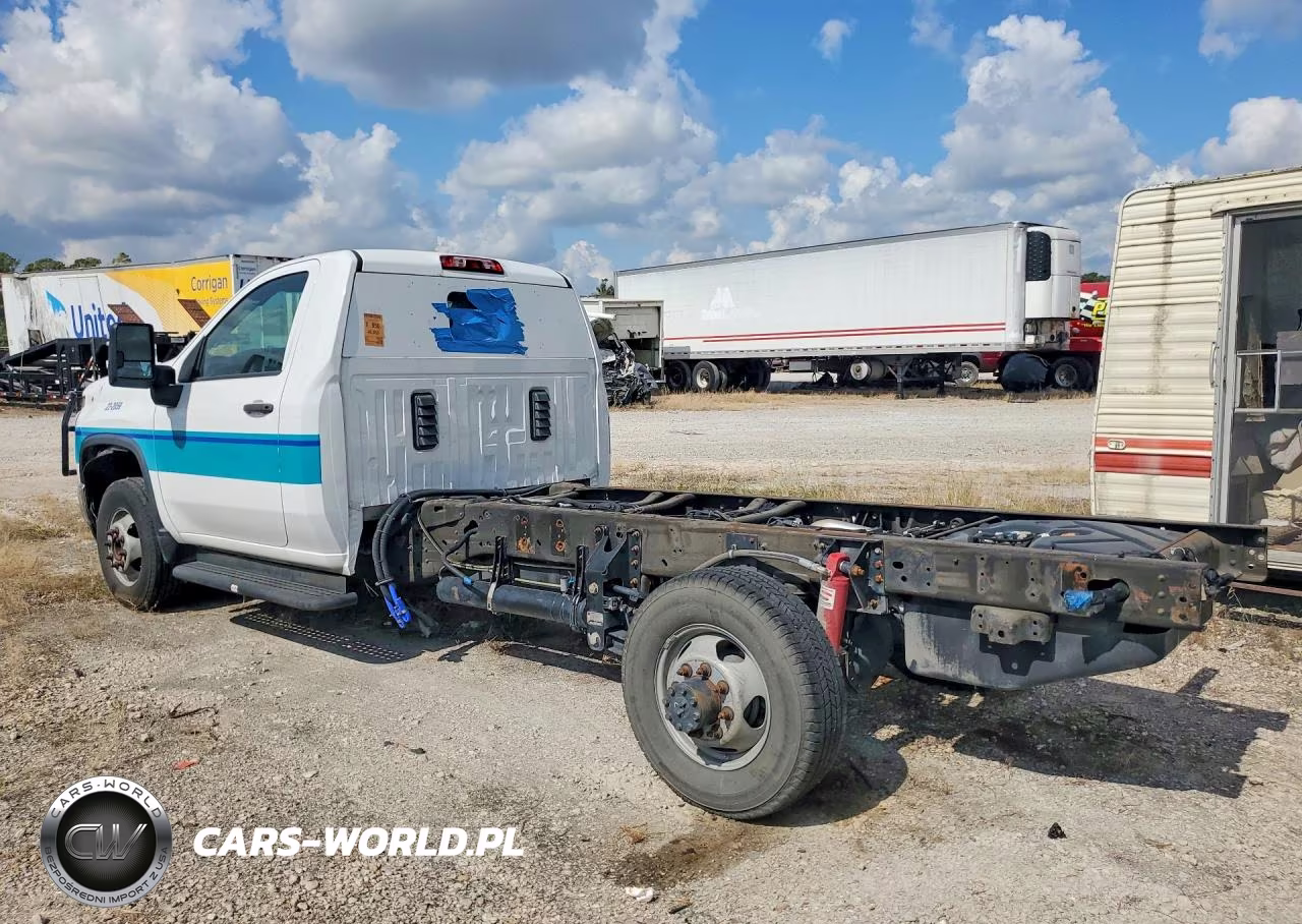 2022 Chevrolet Silverado C3500 VIN:1GB3WRE73NF327135 - 2