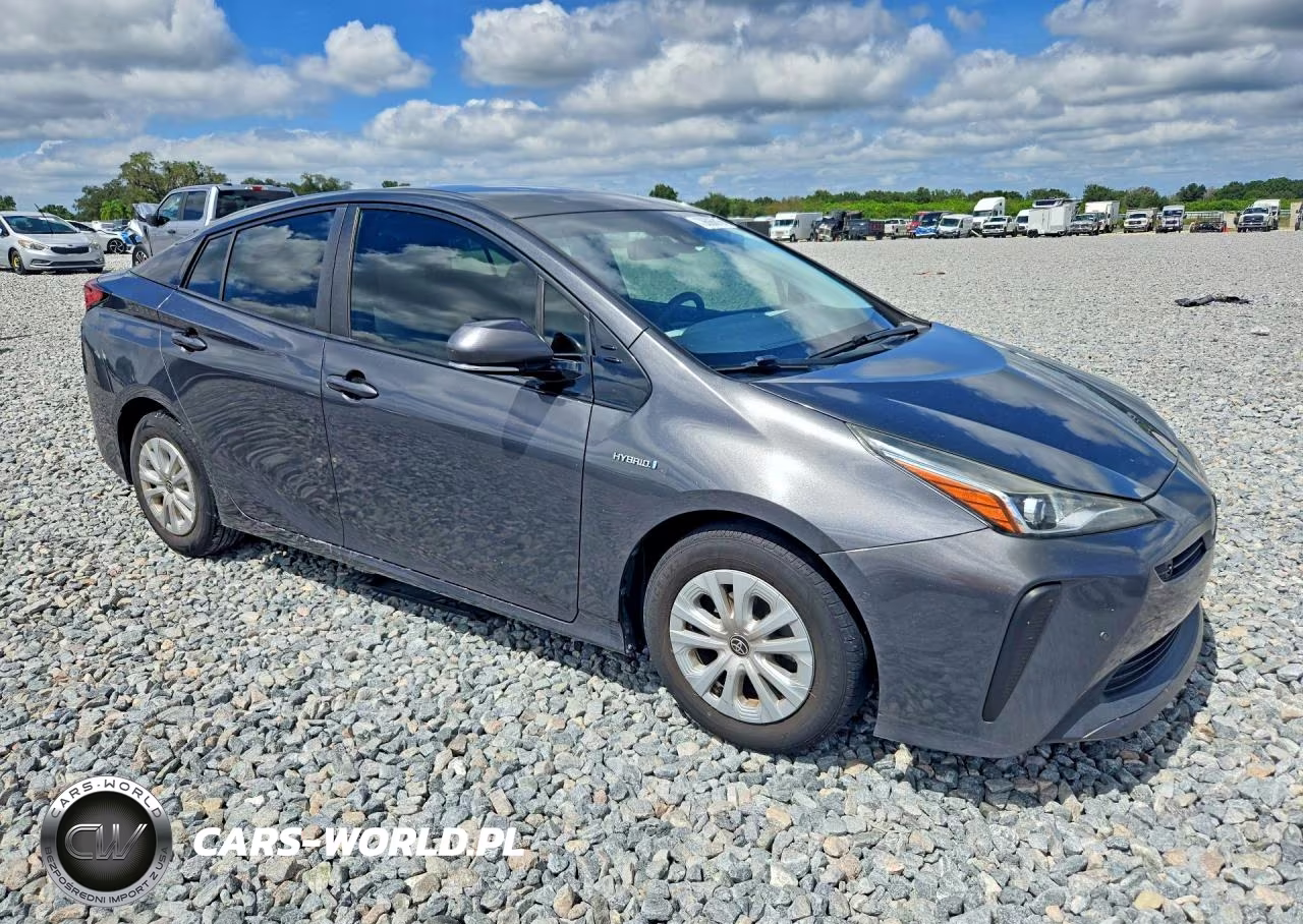 2019 Toyota Prius Le VIN:JTDKARFUXK3080980 - 4
