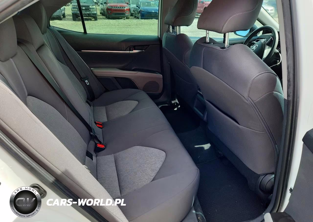 2022 Toyota Camry Le VIN:4T1C11AK8NU684730 - 10