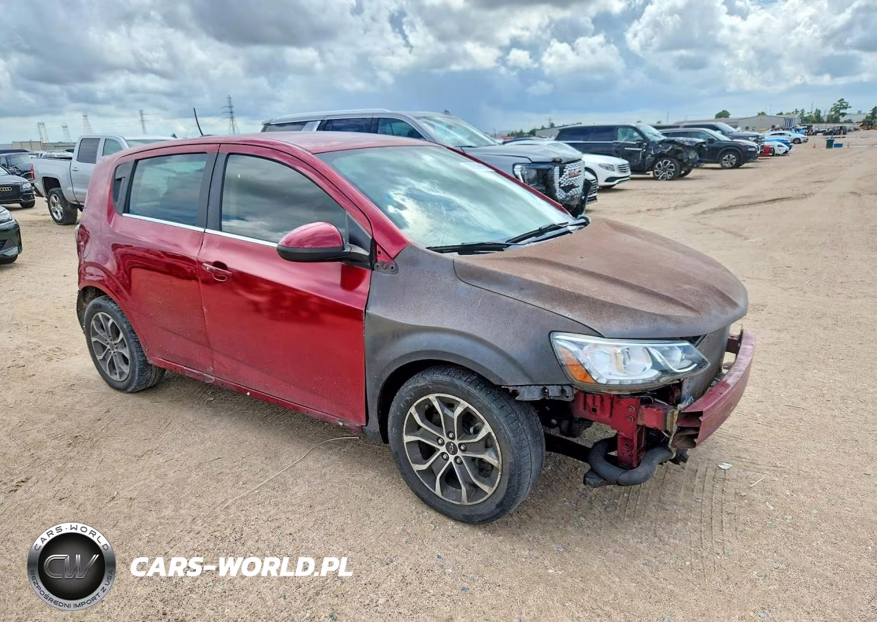 2019 Chevrolet Sonic Lt VIN:1G1JD6SB9K4123245 - 4
