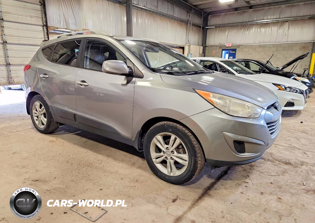 2010 Hyundai Tucson Gls VIN:KM8JU3AC4AU112793 - 4