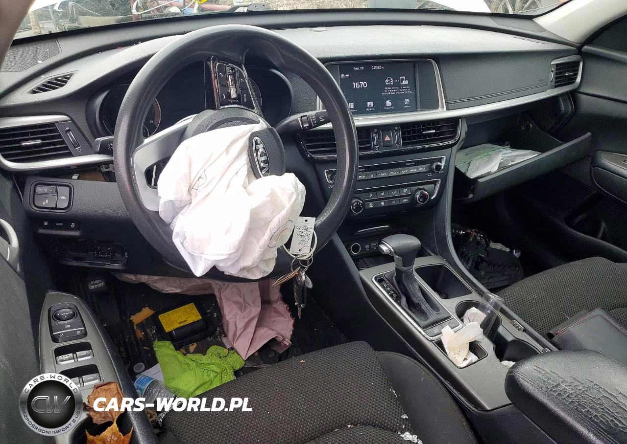 2019 Kia Optima Lx VIN:5XXGT4L32KG297020 - 8
