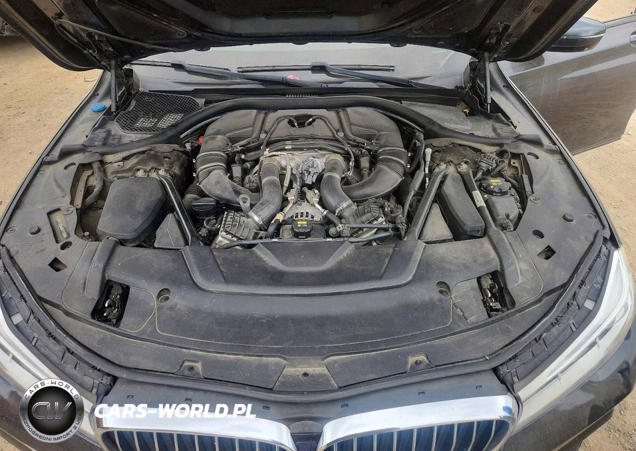 2017 BMW 750 Xi VIN:WBA7F2C54HG421350 - 11