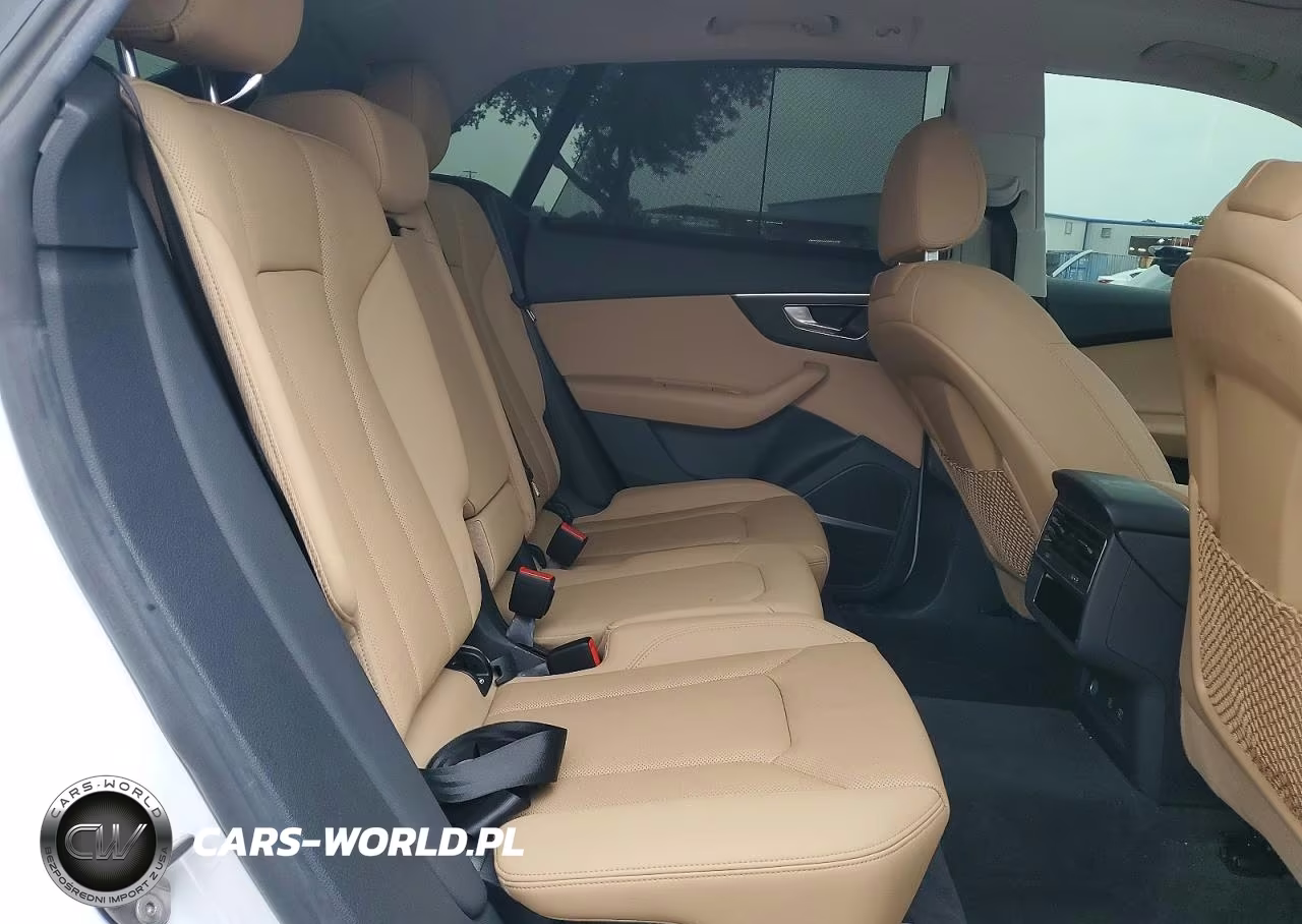 2021 Audi Q8 Prestige S-Line VIN:WA1FVAF16MD021638 - 11