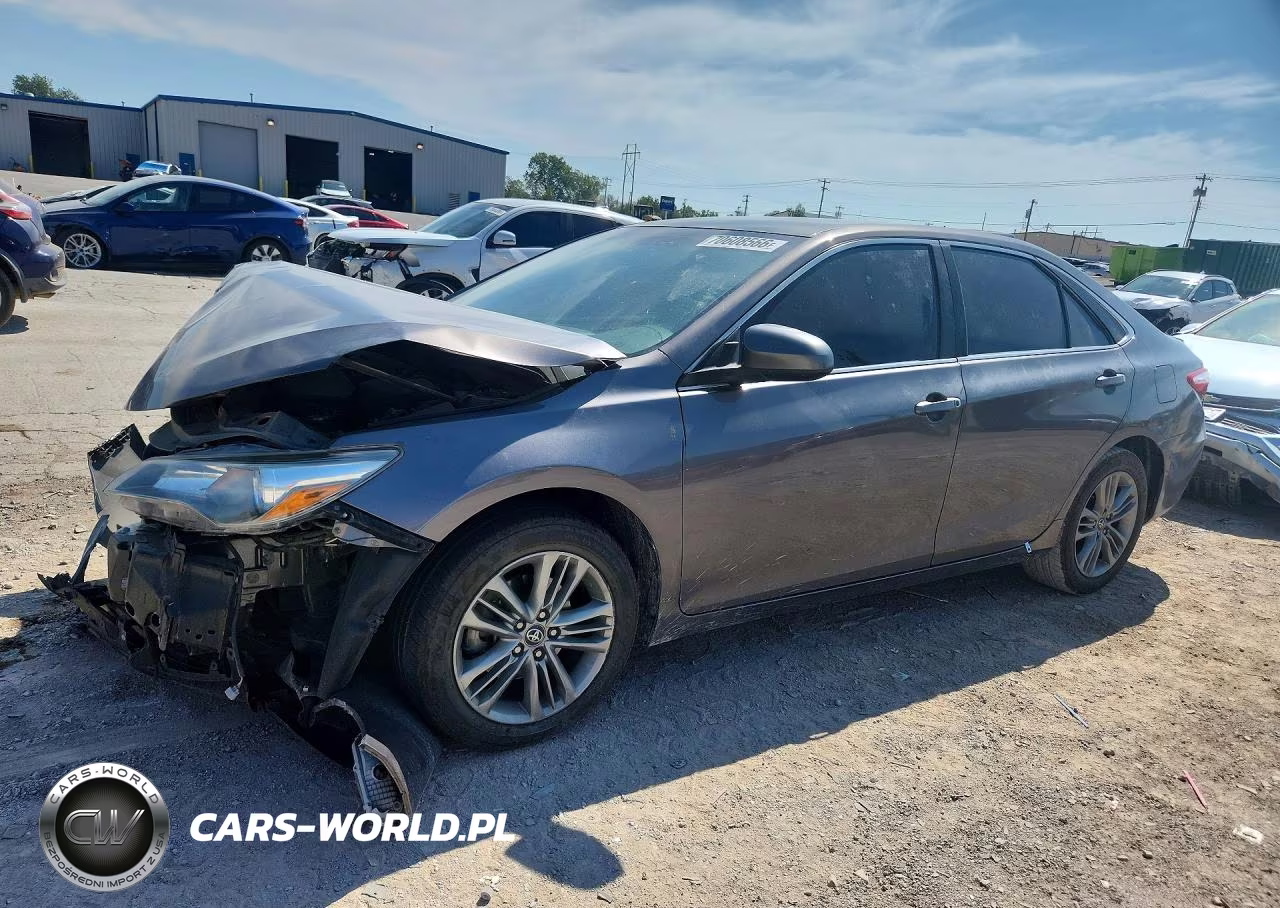 TOYOTA CAMRY