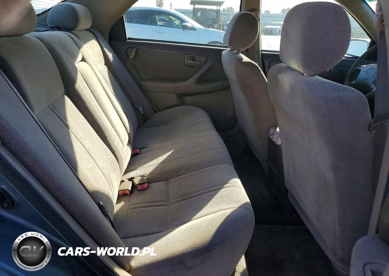 2000 Toyota Camry Le VIN:JT2BG22K5Y0464436 - 10