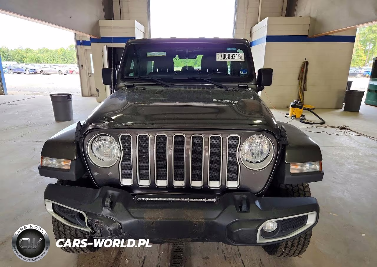 2020 Jeep Wrangler Unlimited Sahara VIN:1C4HJXEM2LW277657 - 5