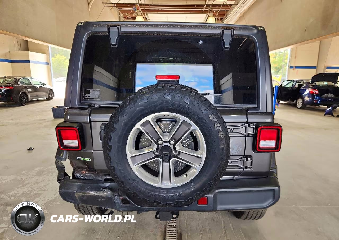 2020 Jeep Wrangler Unlimited Sahara VIN:1C4HJXEM2LW277657 - 6
