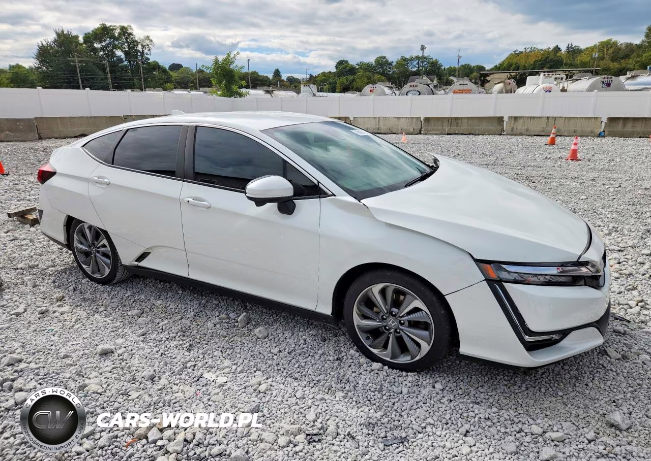 2018 Honda Clarity VIN:JHMZC5F16JC008694 - 4