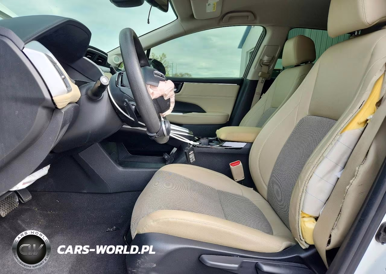 2018 Honda Clarity VIN:JHMZC5F16JC008694 - 7