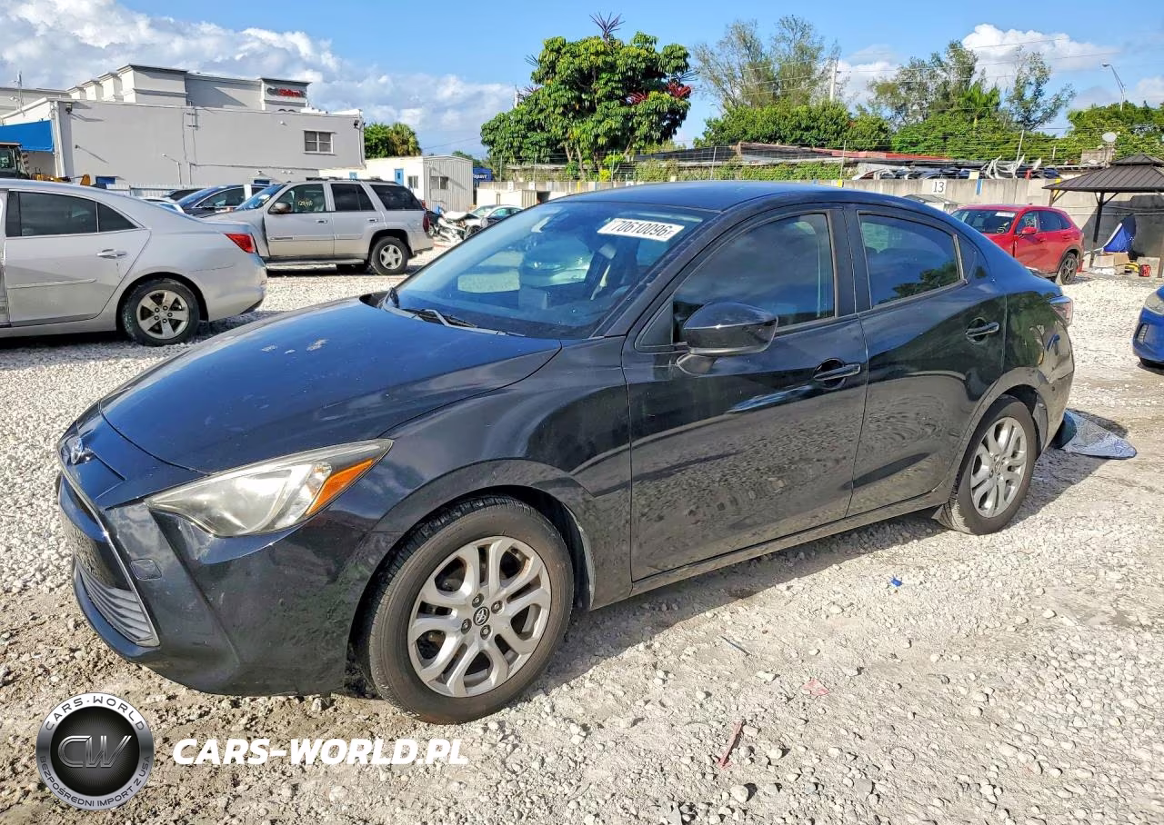 2018 Toyota Yaris Ia Base