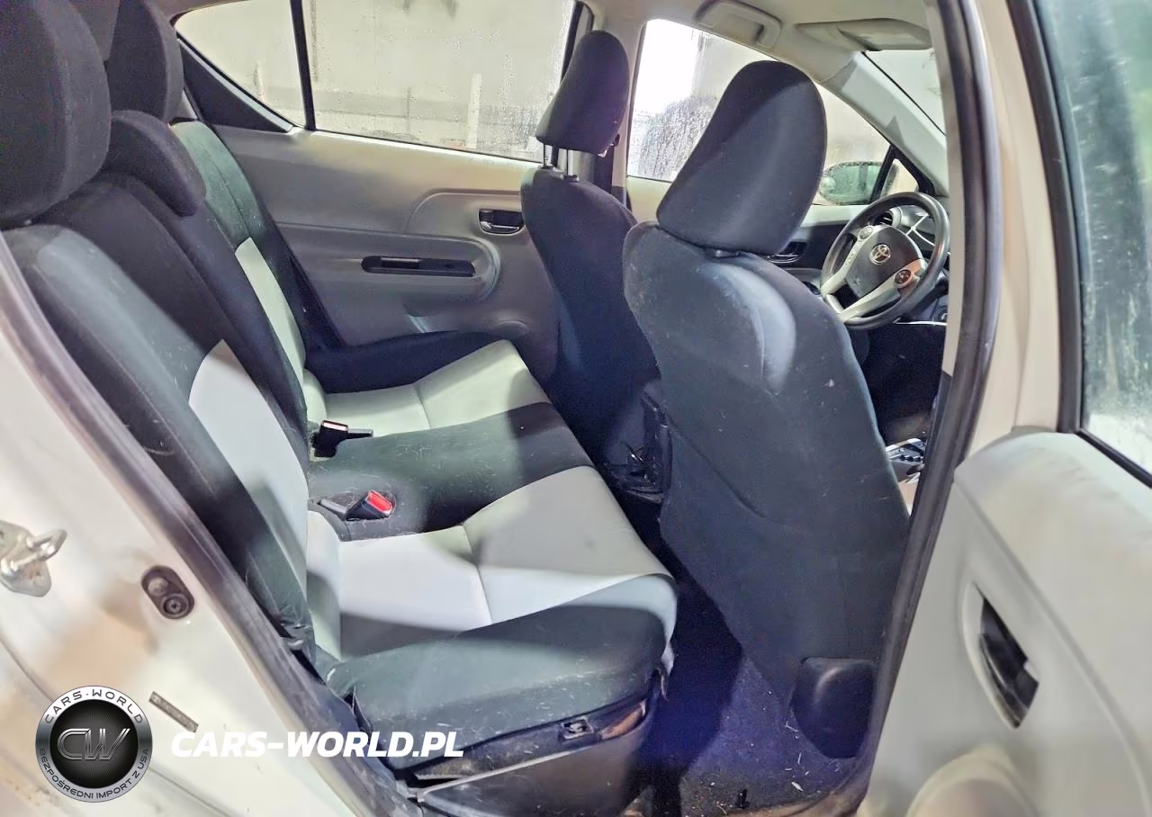 2012 Toyota Prius C Two VIN:JTDKDTB34C1517967 - 10
