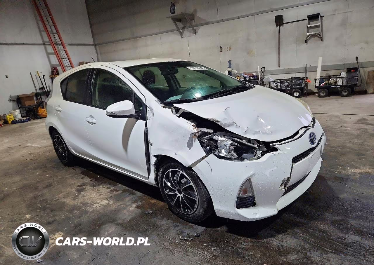 2012 Toyota Prius C Two VIN:JTDKDTB34C1517967 - 4