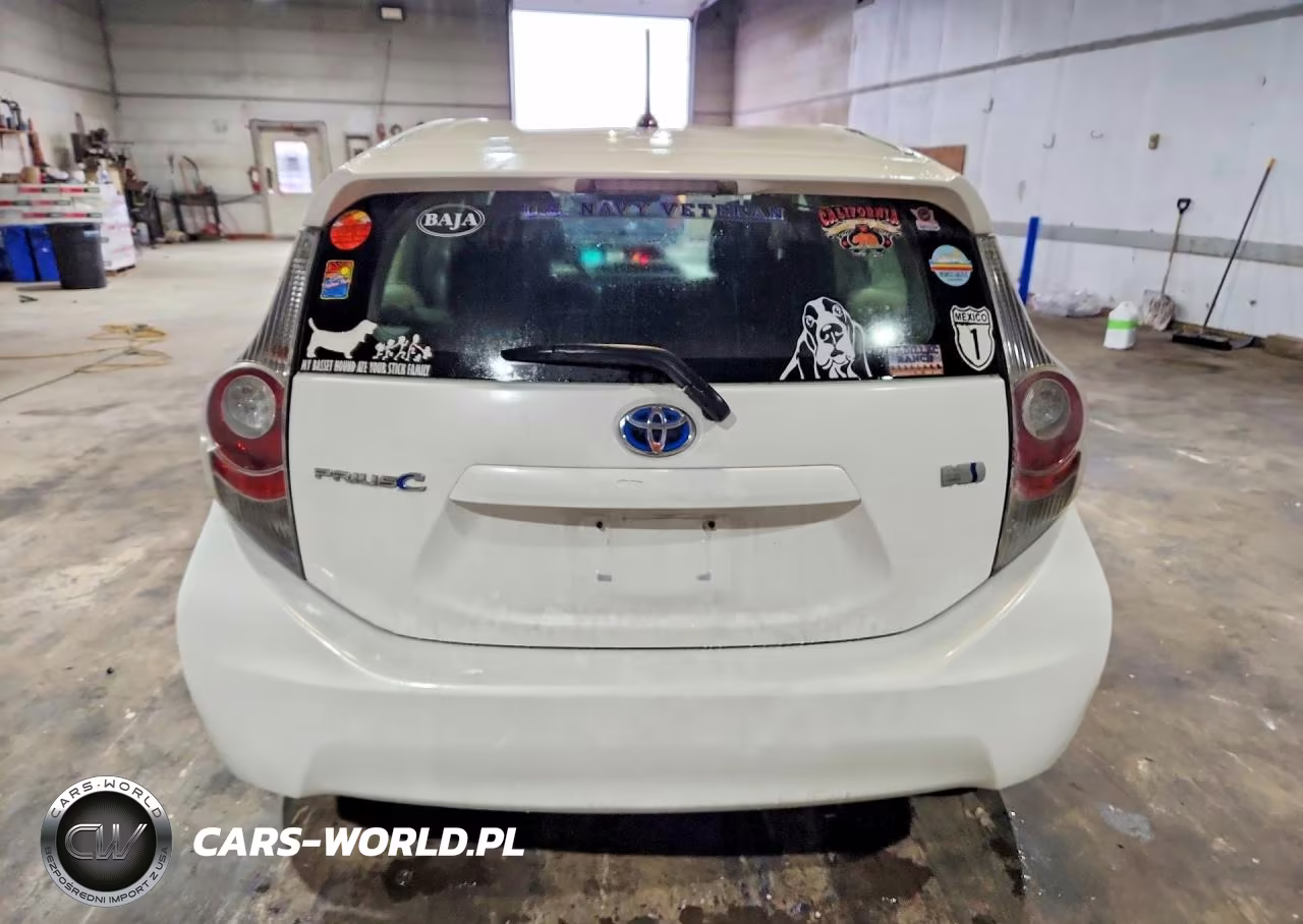 2012 Toyota Prius C Two VIN:JTDKDTB34C1517967 - 6