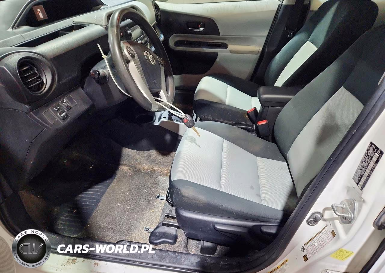 2012 Toyota Prius C Two VIN:JTDKDTB34C1517967 - 7