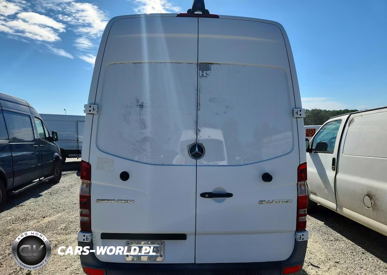 2014 Mercedes-Benz Sprinter 2500 Delivery Van VIN:WD3PE7DC1E5888338 - 6