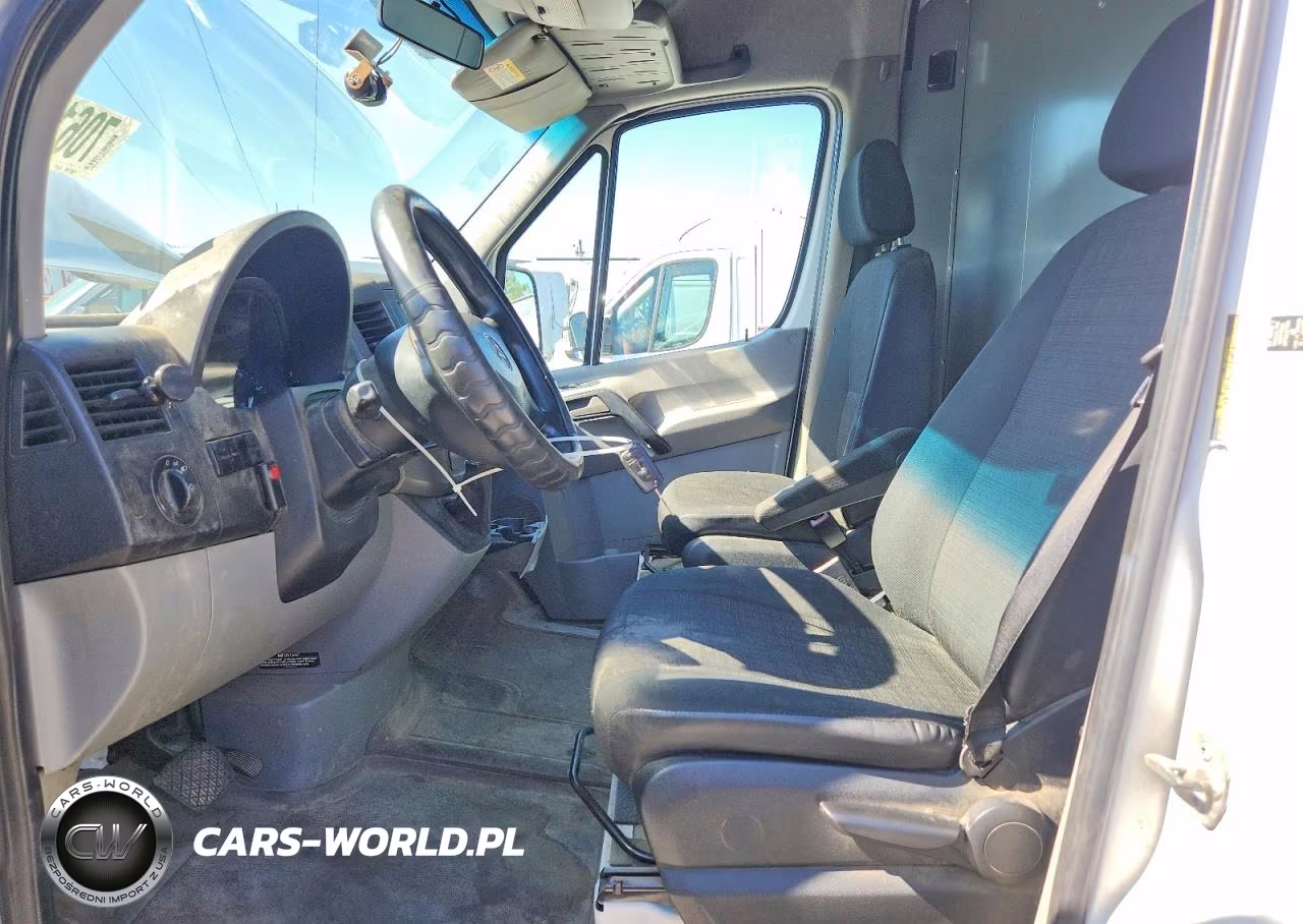 2014 Mercedes-Benz Sprinter 2500 Delivery Van VIN:WD3PE7DC1E5888338 - 7