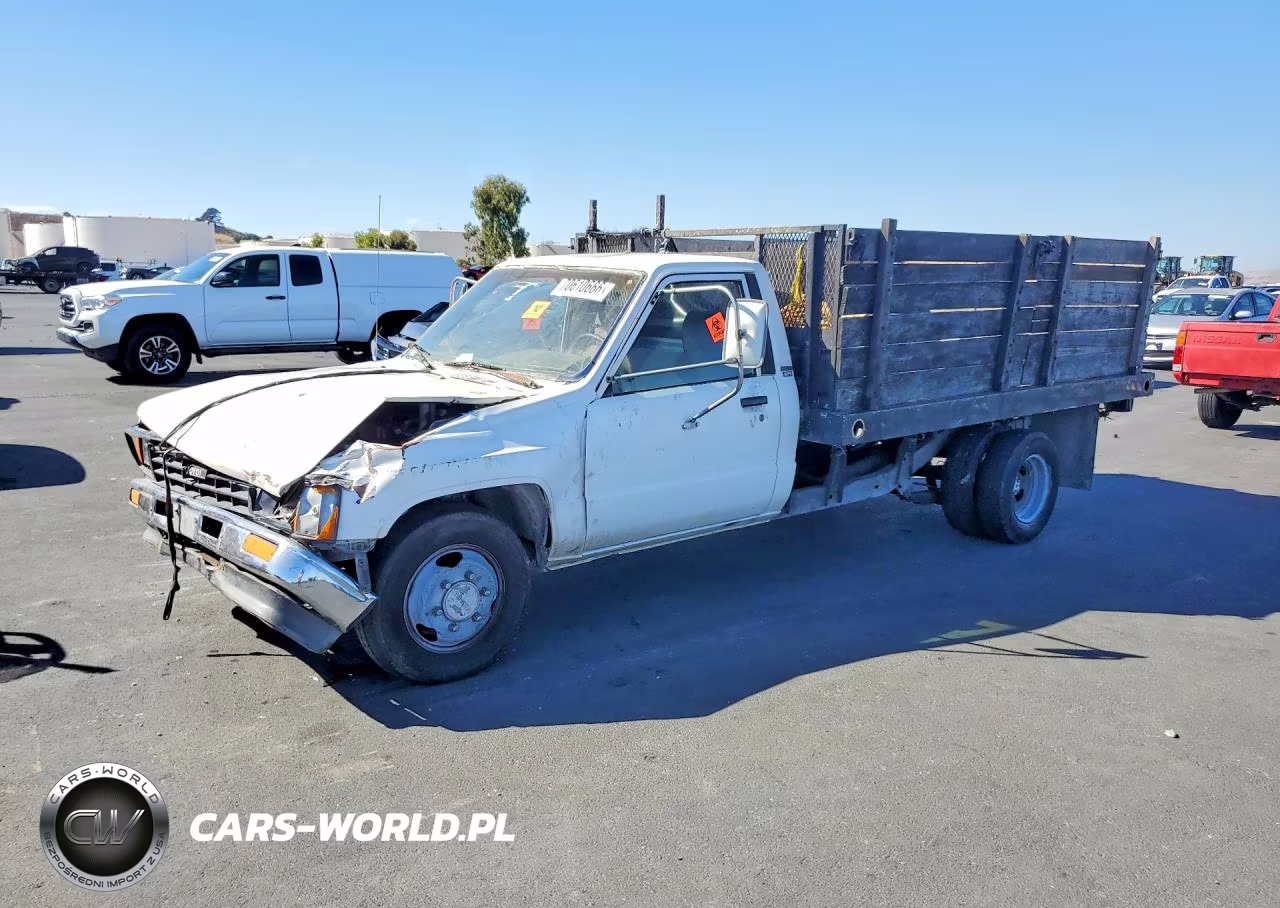1988 Toyota Pickup Cab Chassis Rn75