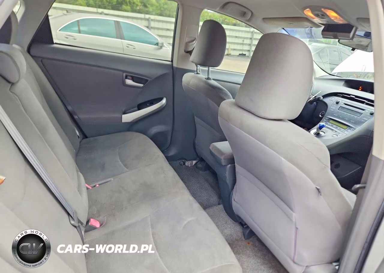2011 Toyota Prius Two VIN:JTDKN3DU5B0315274 - 10