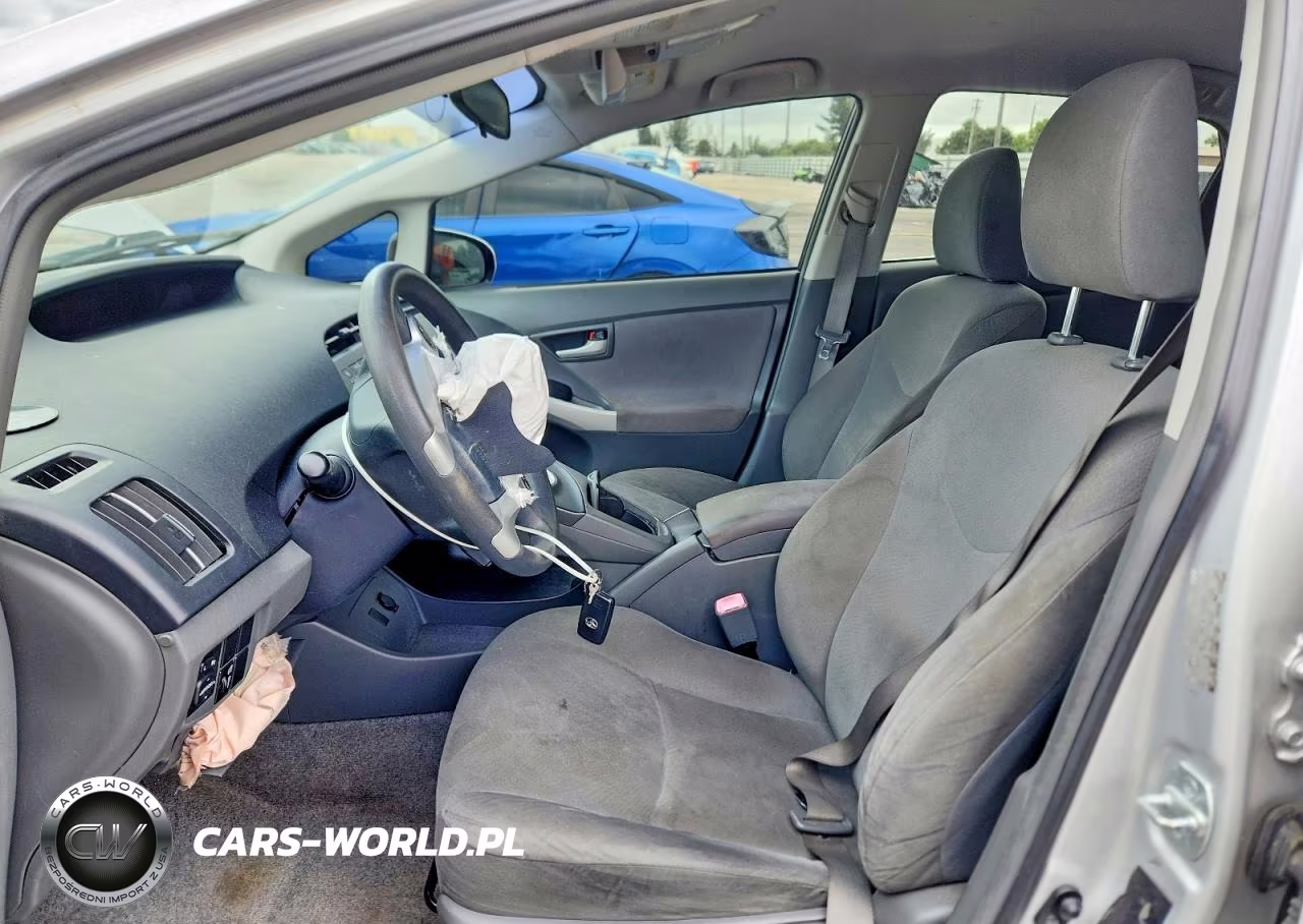 2011 Toyota Prius Two VIN:JTDKN3DU5B0315274 - 7