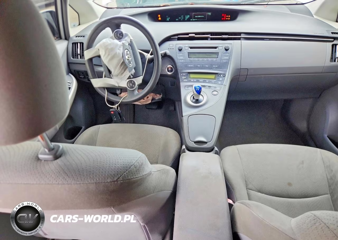 2011 Toyota Prius Two VIN:JTDKN3DU5B0315274 - 8