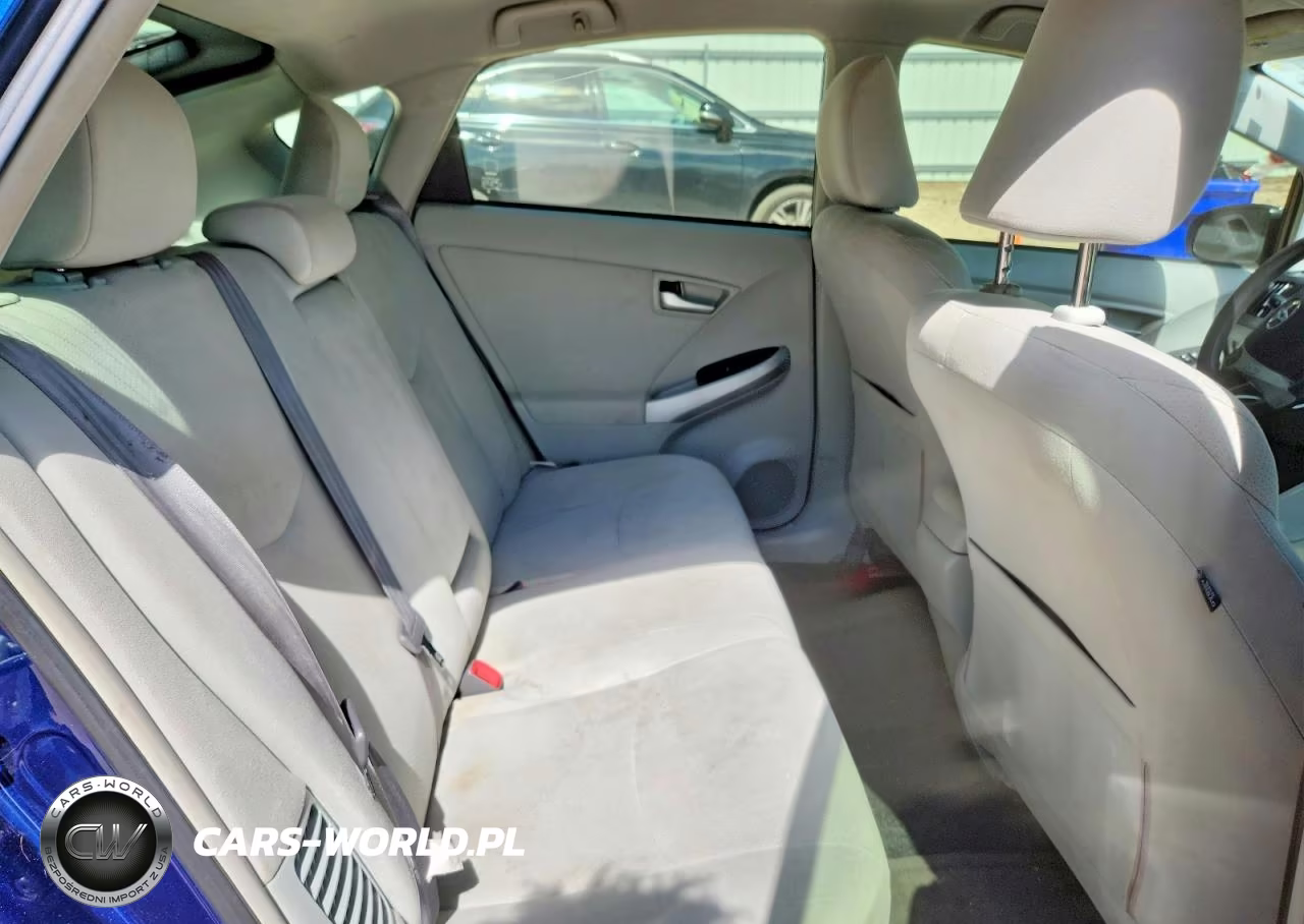2012 Toyota Prius Two VIN:JTDKN3DU4C1575922 - 10