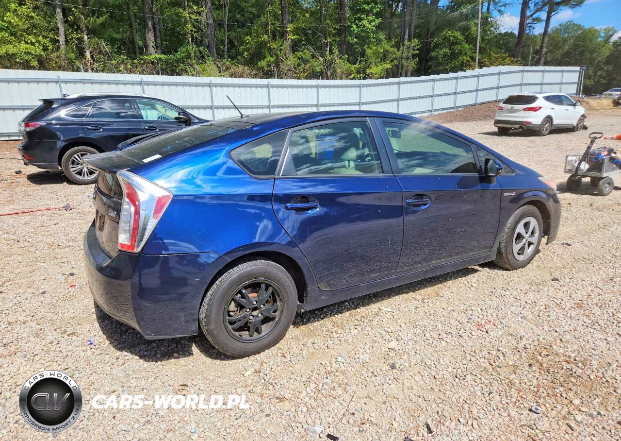 2012 Toyota Prius Two VIN:JTDKN3DU4C1575922 - 3