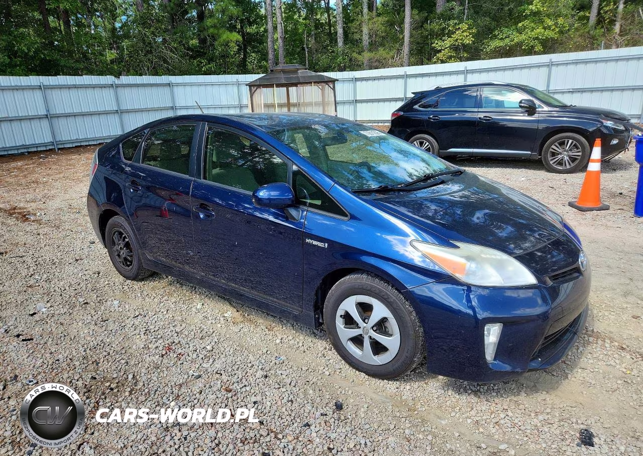 2012 Toyota Prius Two VIN:JTDKN3DU4C1575922 - 4