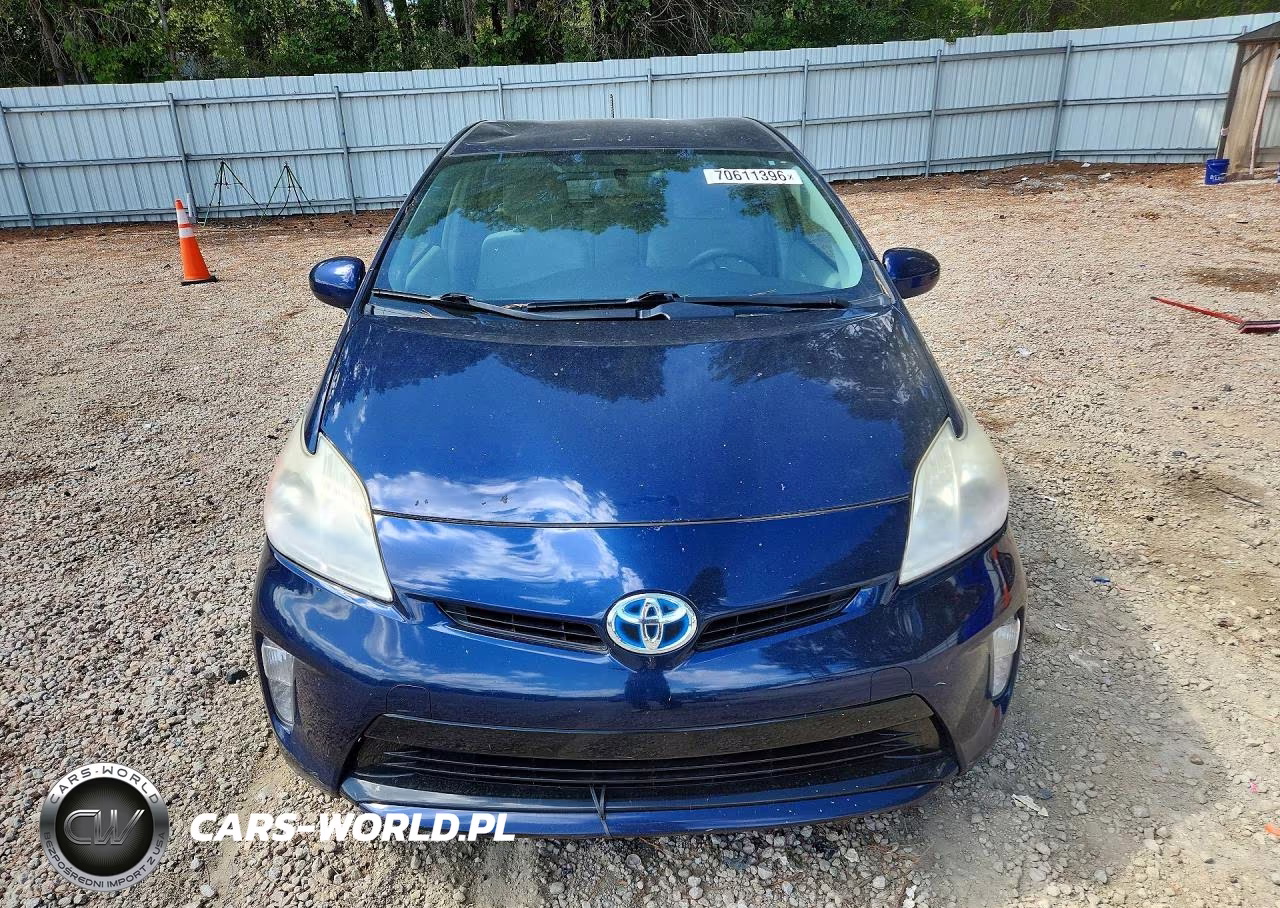 2012 Toyota Prius Two VIN:JTDKN3DU4C1575922 - 5