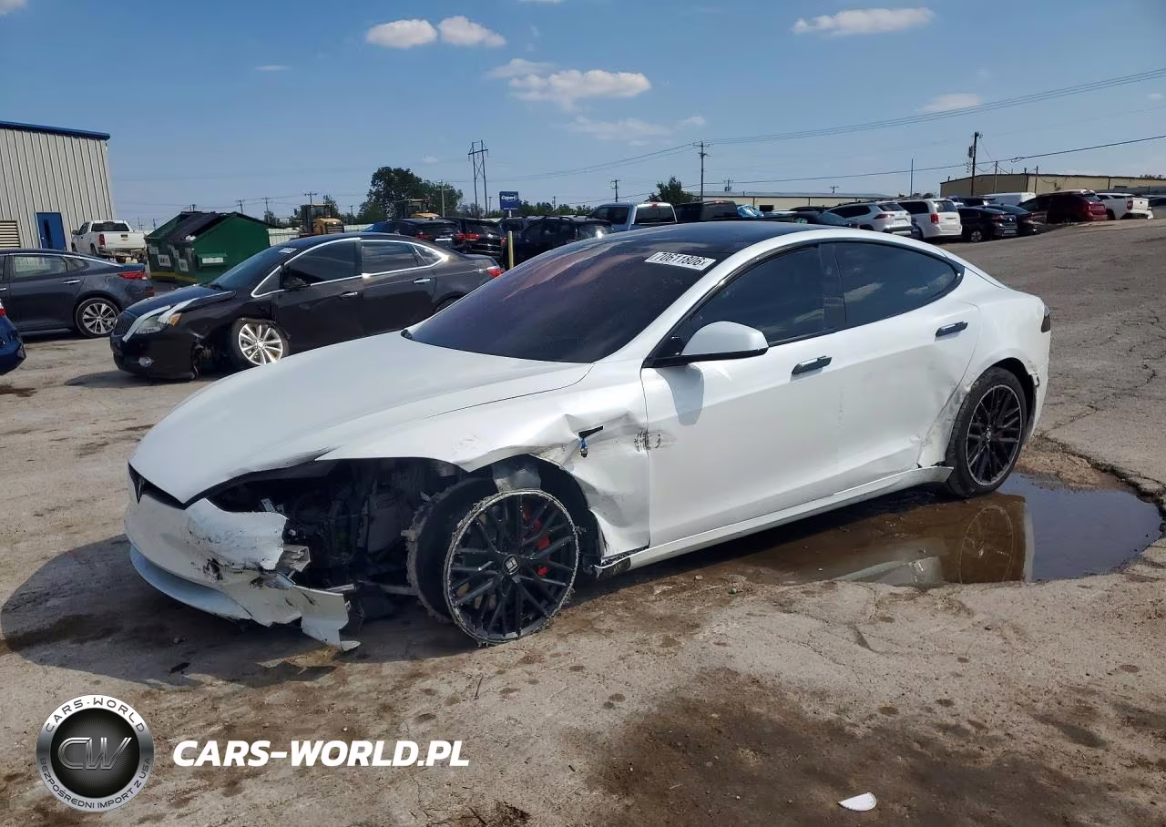 2025 Tesla Model S – zdjęcie 1 z 12