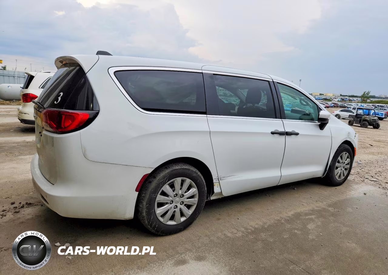 2019 Chrysler Pacifica VIN:2C4RC1AG6KR597583 - 3