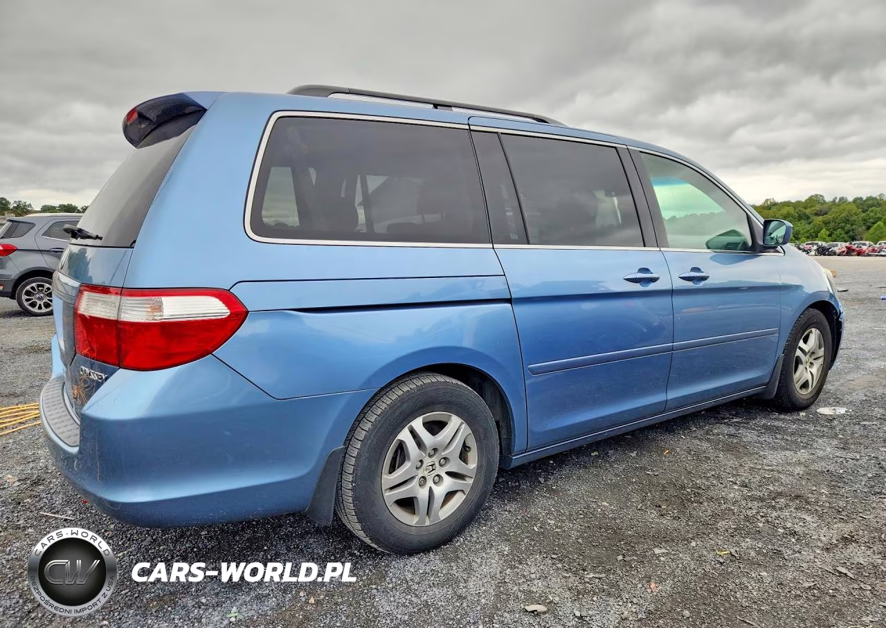 2005 Honda Odyssey Ex VIN:5FNRL38435B042453 - 3