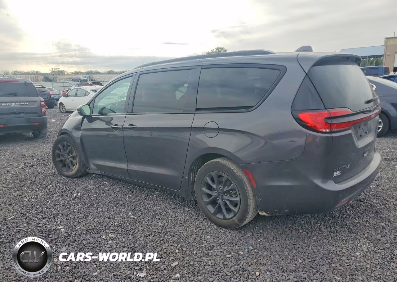 2021 Chrysler Pacifica Touring L VIN:2C4RC1BG0MR571966 - 2