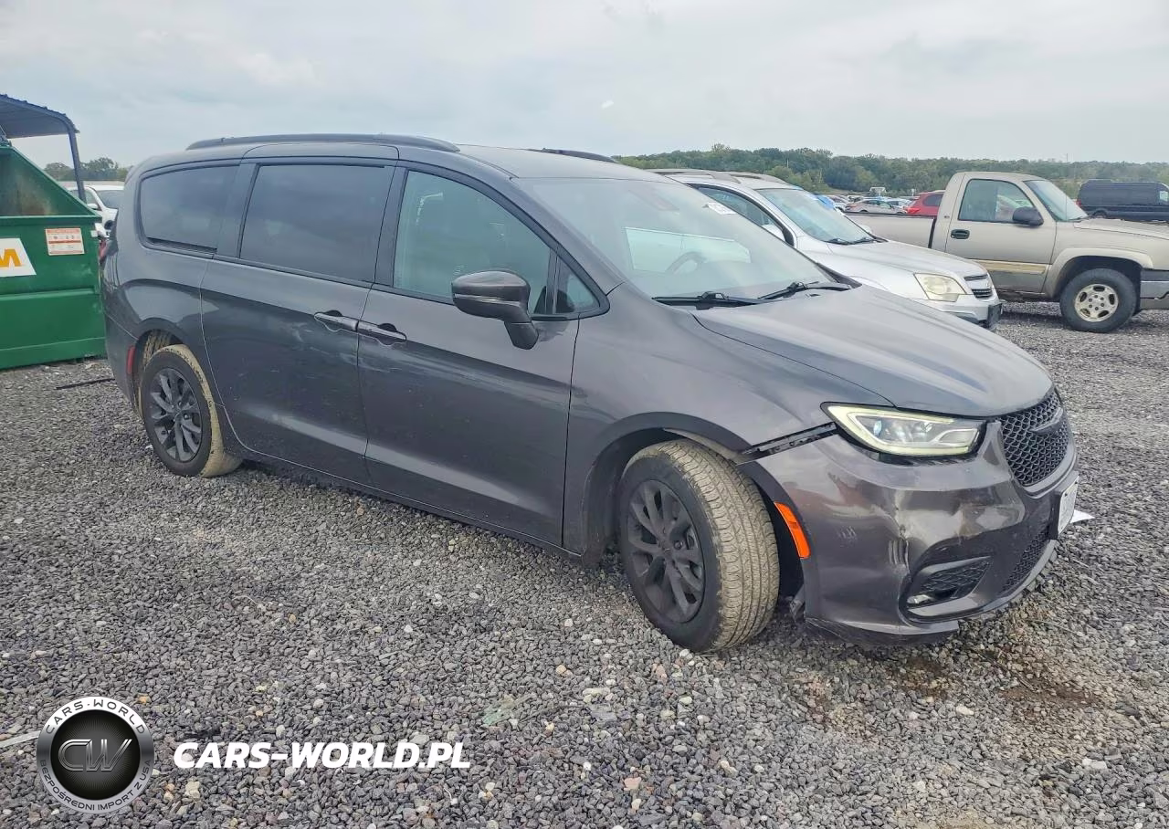 2021 Chrysler Pacifica Touring L VIN:2C4RC1BG0MR571966 - 4