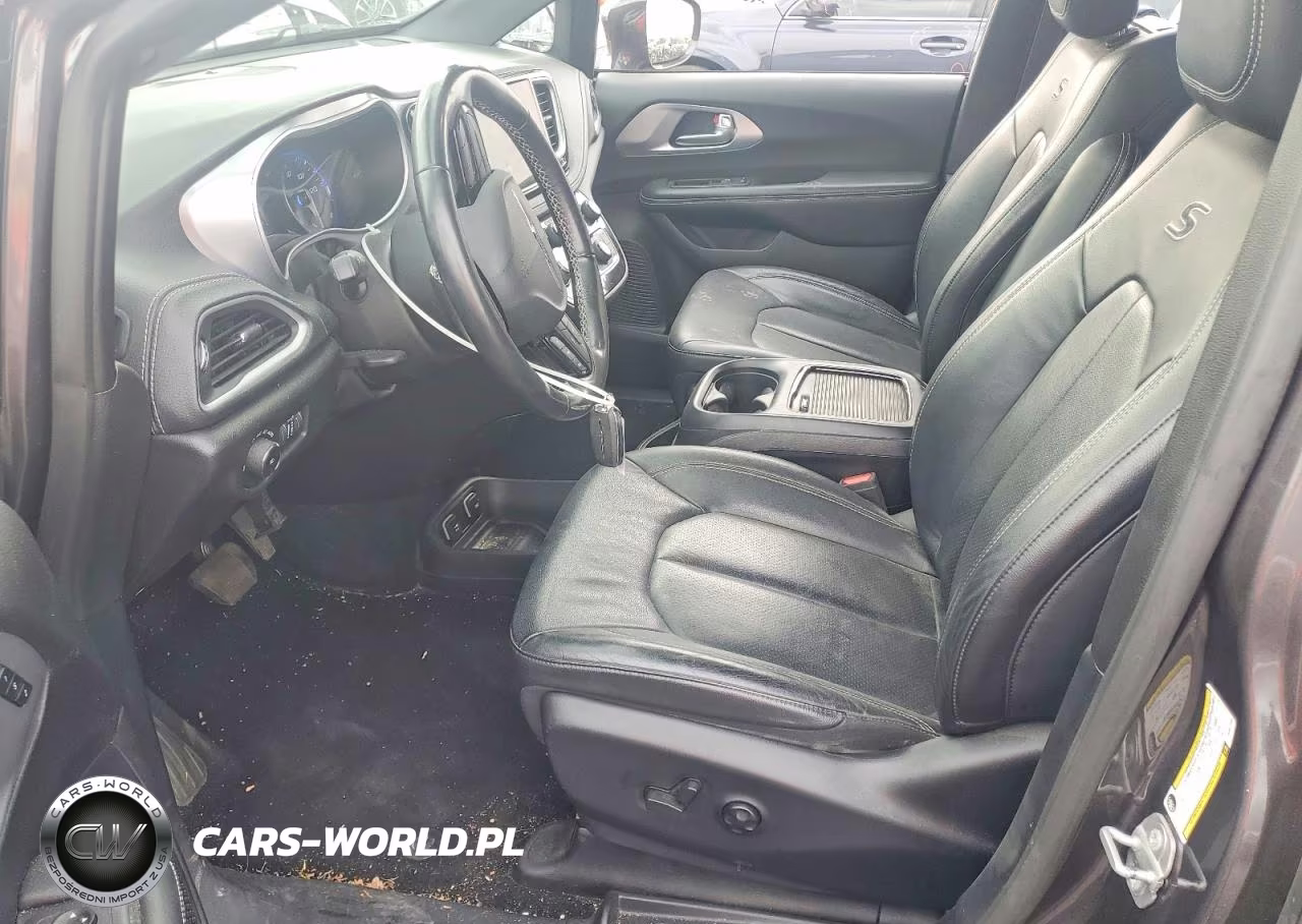 2021 Chrysler Pacifica Touring L VIN:2C4RC1BG0MR571966 - 7